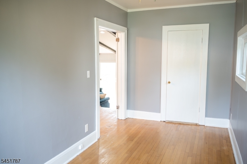 40 E Lincoln Ave Property Photo 6