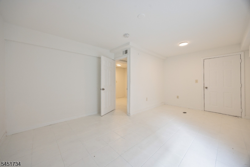 235 Keen St Property Photo 19