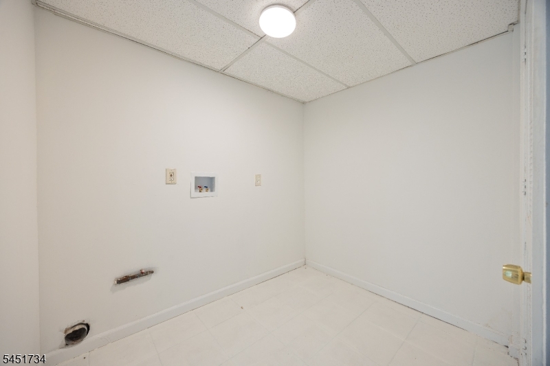 235 Keen St Property Photo 24