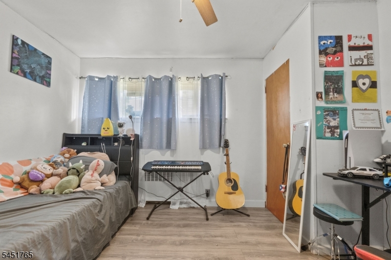 484 Raritan Rd Property Photo 18