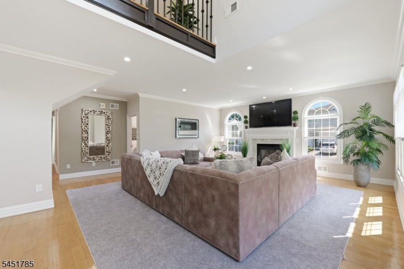 152 Boulevard Property Photo 3