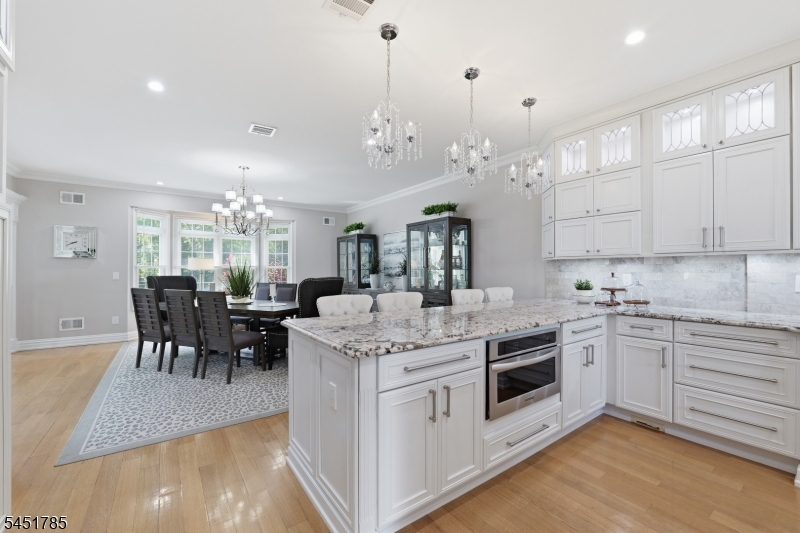 152 Boulevard Property Photo 10