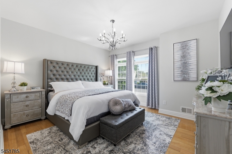 152 Boulevard Property Photo 18