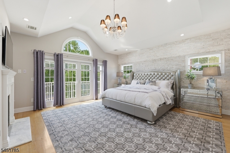 152 Boulevard Property Photo 20