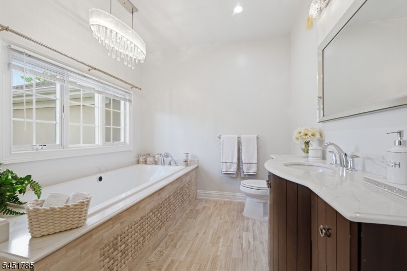 152 Boulevard Property Photo 23