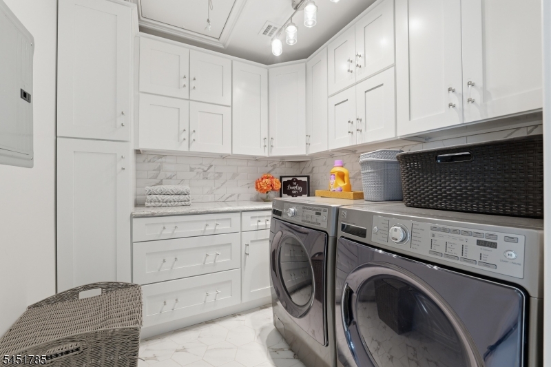 152 Boulevard Property Photo 38