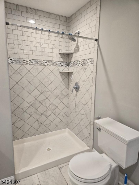 16 Roosevelt Dr Property Photo 8
