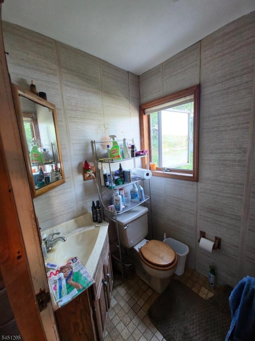 151 Hudson Ave Property Photo 21