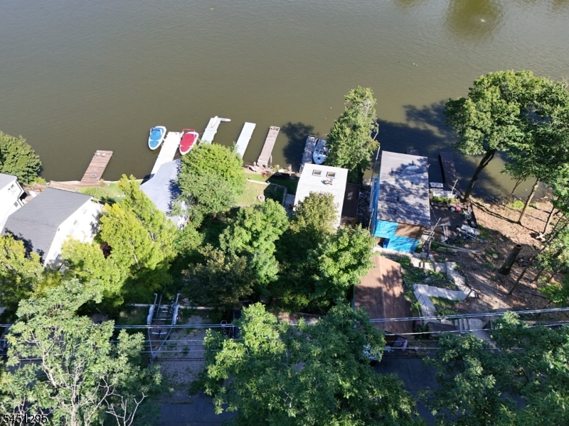 151 Hudson Ave Property Photo 29