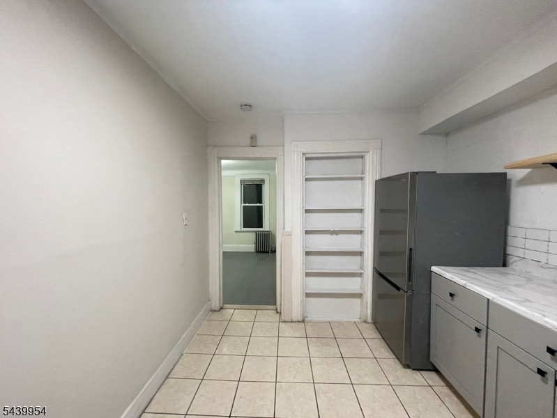 32 Oak Ave Property Photo 4
