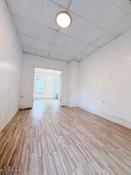 32 Oak Ave Property Photo 10