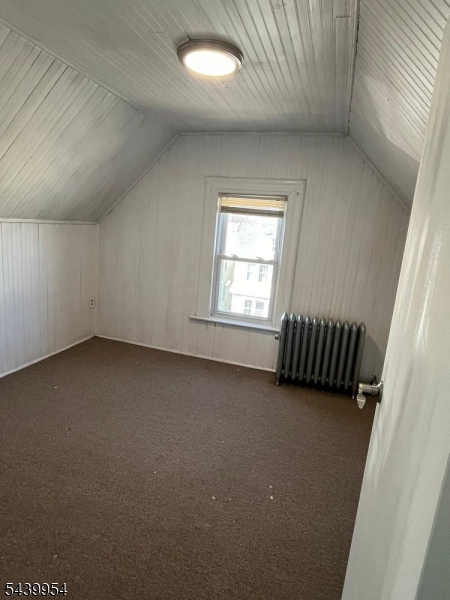 32 Oak Ave Property Photo 17