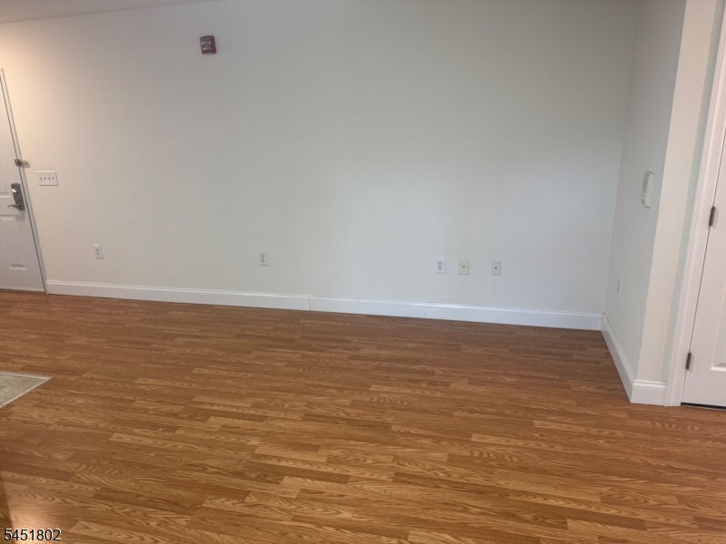 1319 Saint Georges Ave 201 Property Photo 10