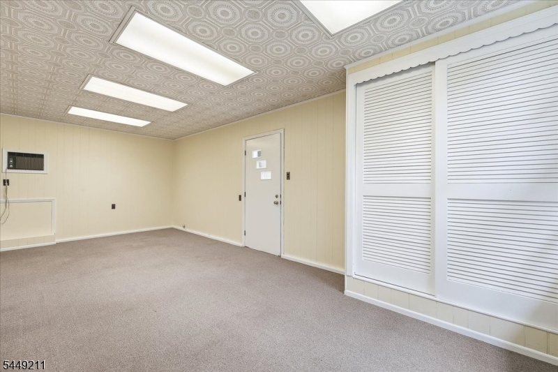 570 Mountain Ave 2 Property Photo 7