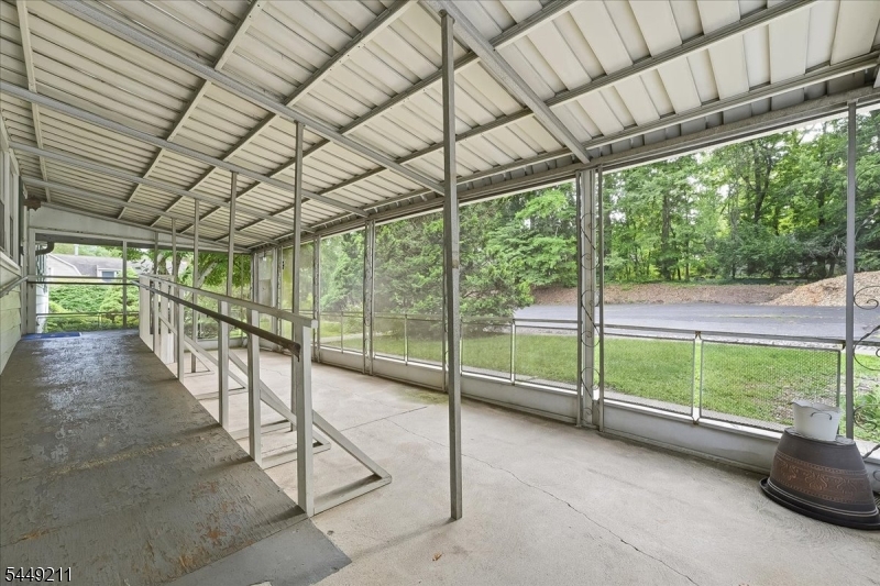 570 Mountain Ave 2 Property Photo 16