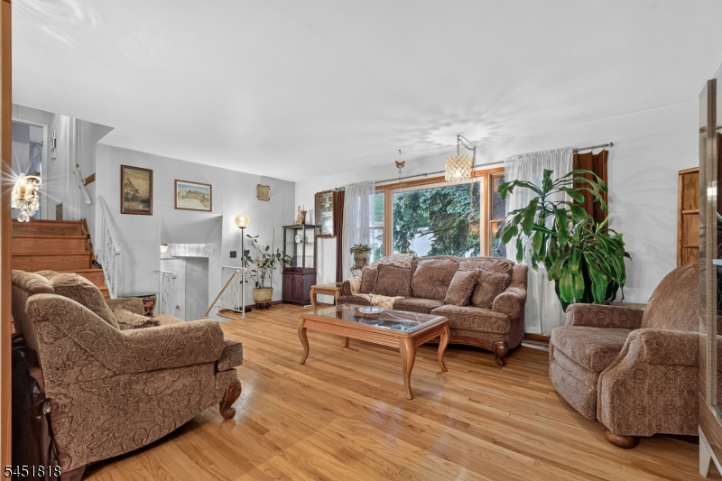 8 Growney St Property Photo 16