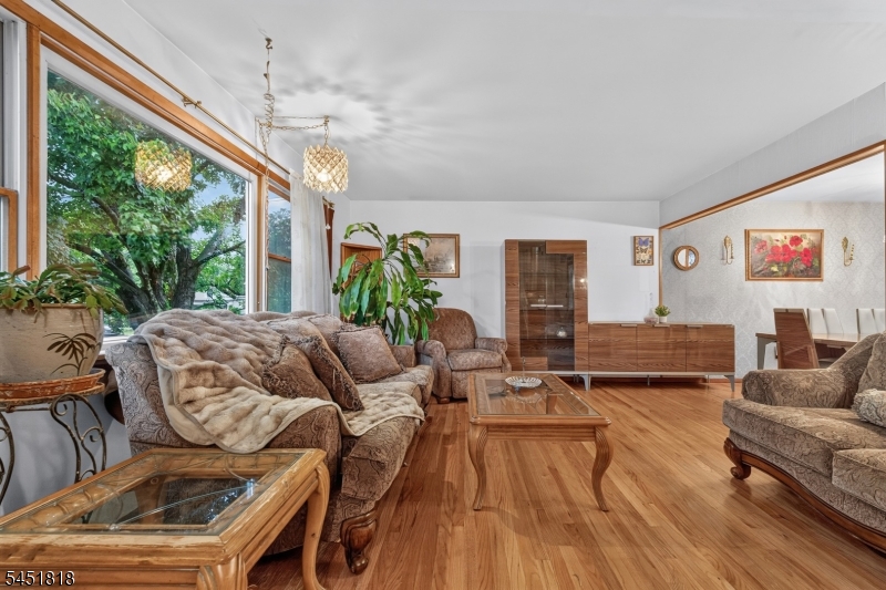 8 Growney St Property Photo 18