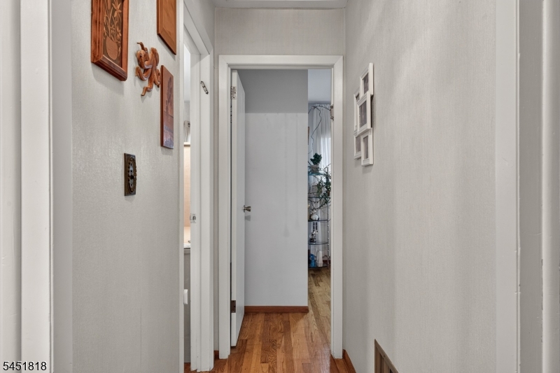 8 Growney St Property Photo 21