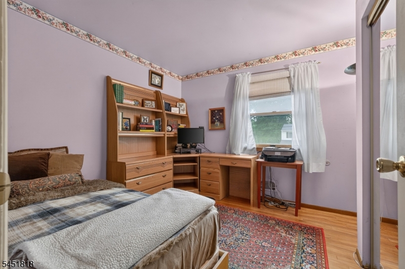 8 Growney St Property Photo 28