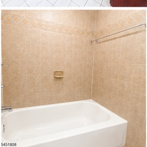 2484 Seymour Ave Property Photo 14