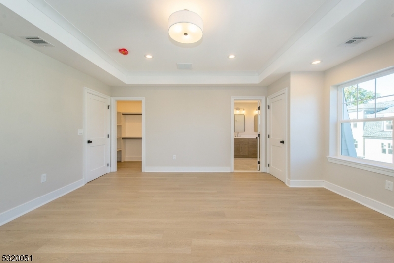 6 Elm St 14 Property Photo 17