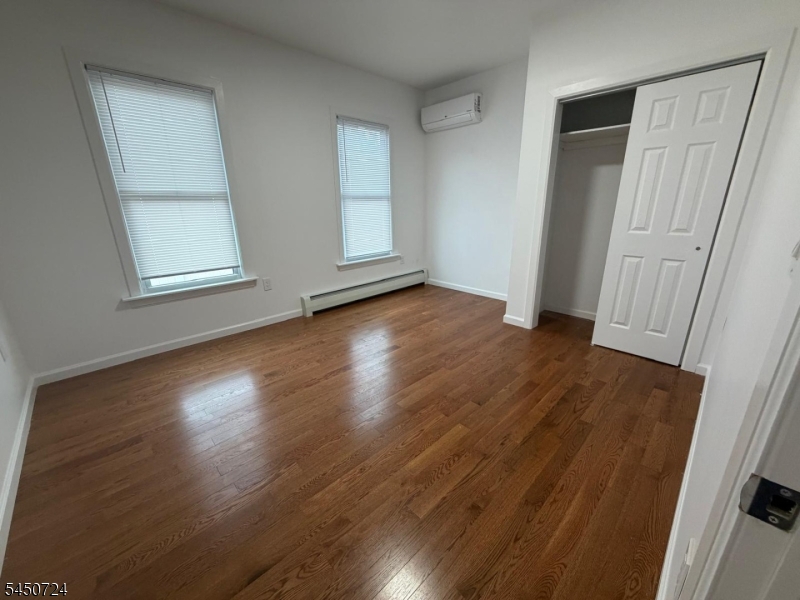 49 Mercer St Property Photo 6