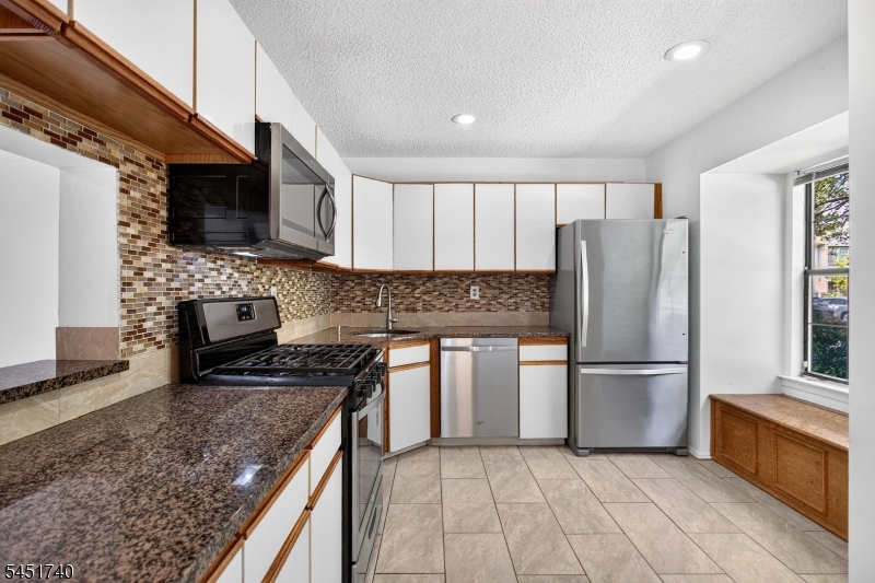 285 Penns Way Property Photo 8