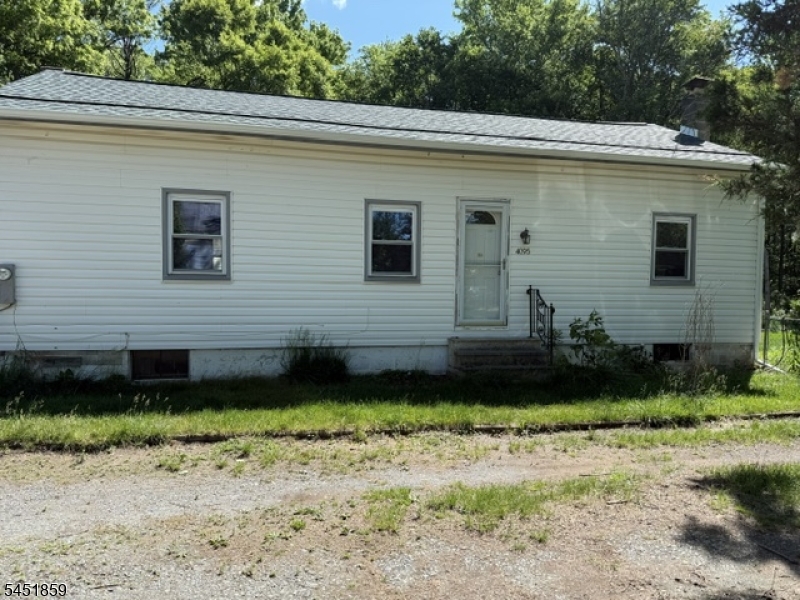 4095 Quakerbridge Rd Property Photo 2
