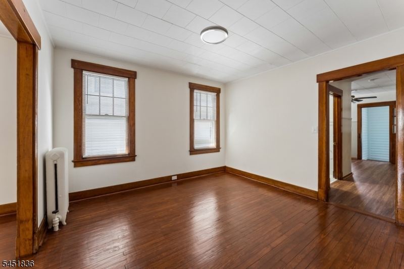 537 Maple Ave Property Photo 13