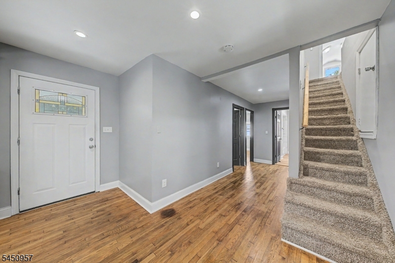 49 Omaha Ave Property Photo 9