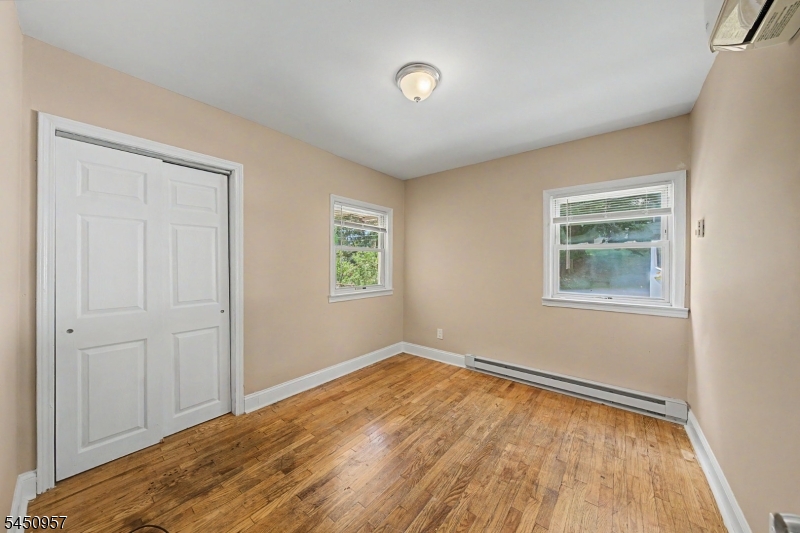 49 Omaha Ave Property Photo 11