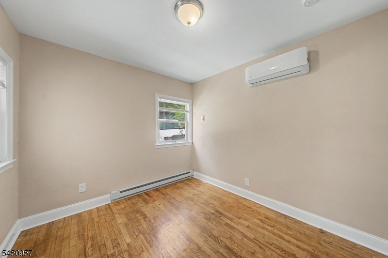 49 Omaha Ave Property Photo 12