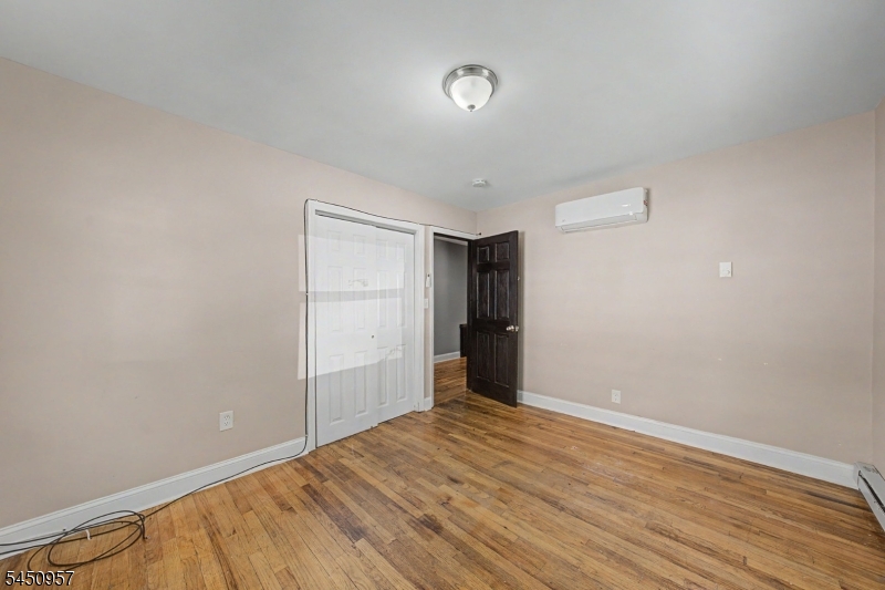 49 Omaha Ave Property Photo 13