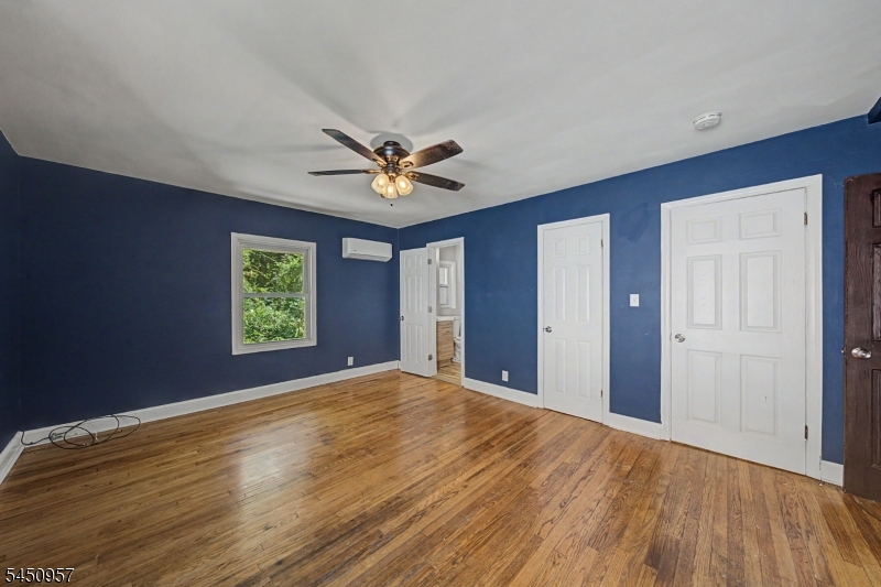 49 Omaha Ave Property Photo 17