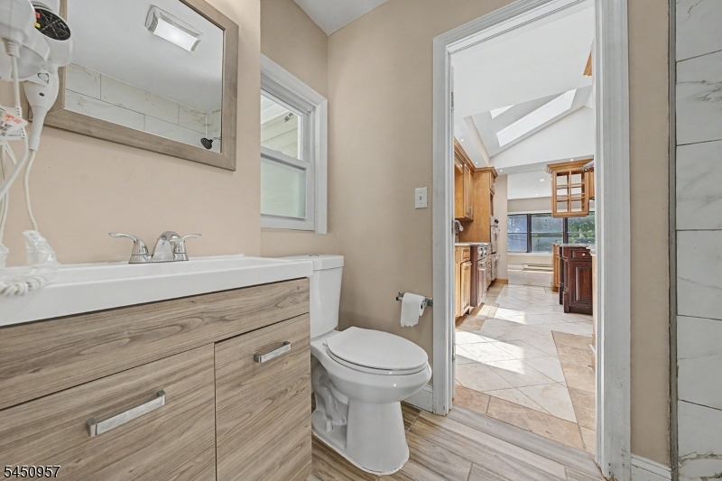 49 Omaha Ave Property Photo 20