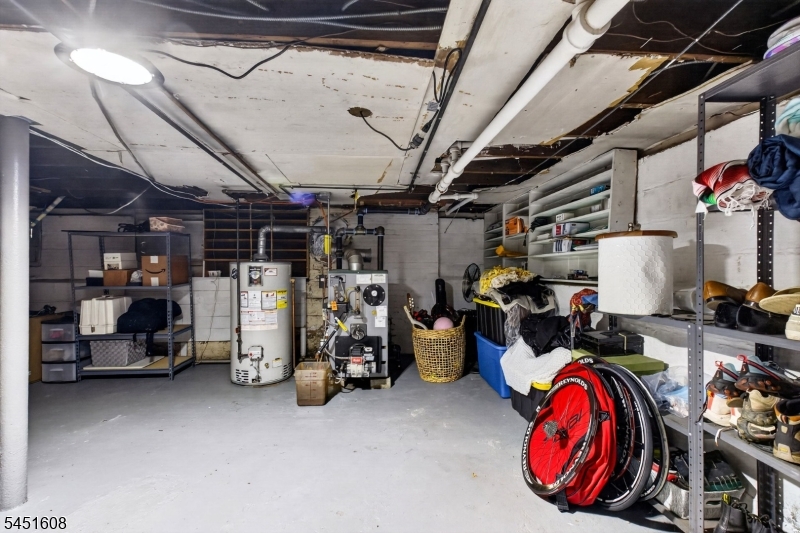 772 Broad St Property Photo 32