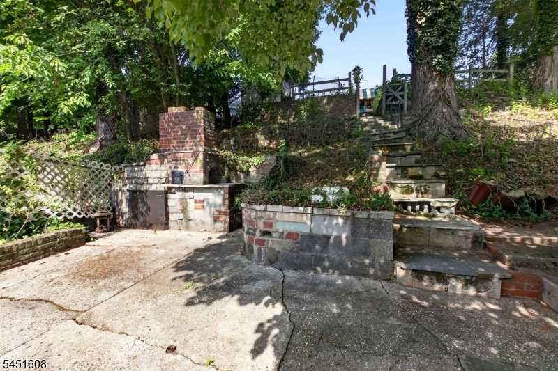 772 Broad St Property Photo 37