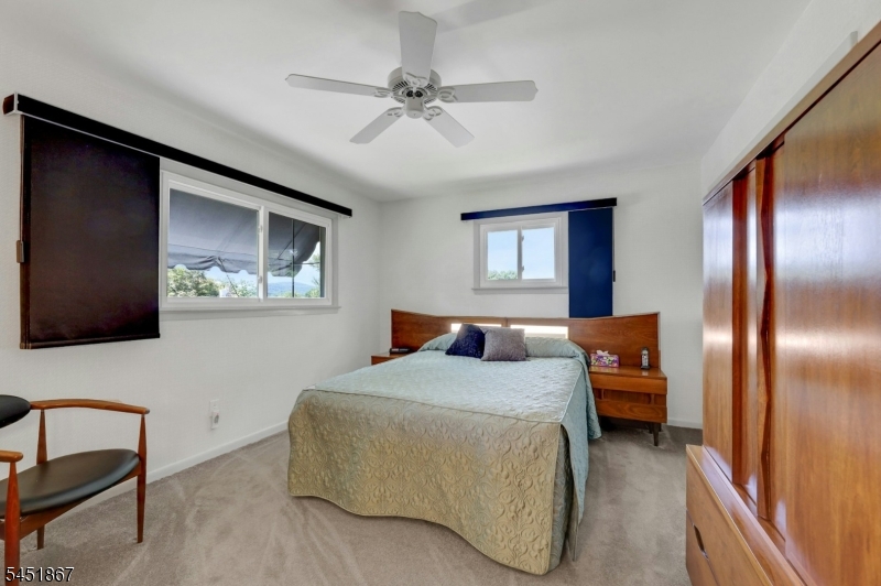 37 Hilltop Ter Property Photo 10