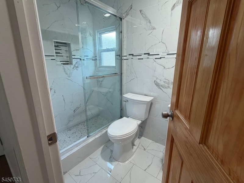 49 Mercer St Property Photo 8