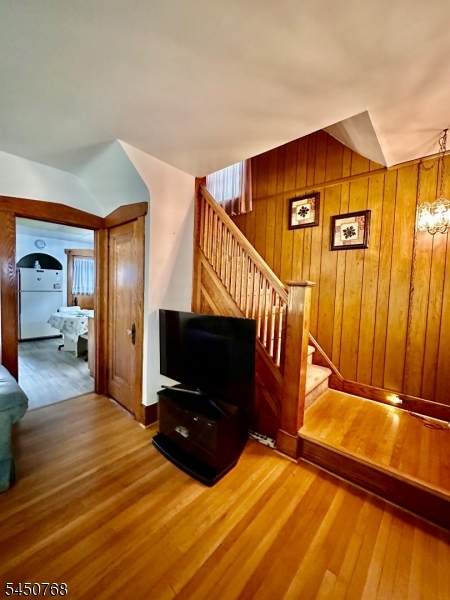 15 Katherine Ave Property Photo 8