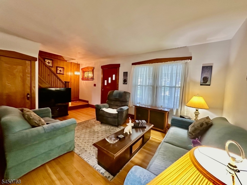 15 Katherine Ave Property Photo 12