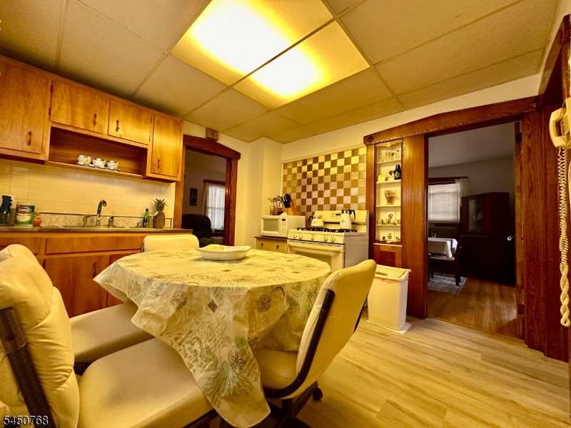 15 Katherine Ave Property Photo 21