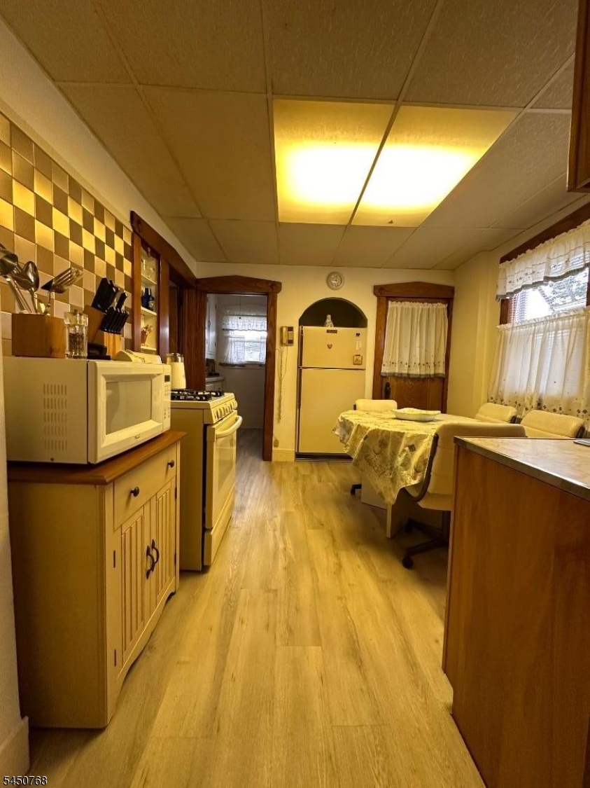 15 Katherine Ave Property Photo 22