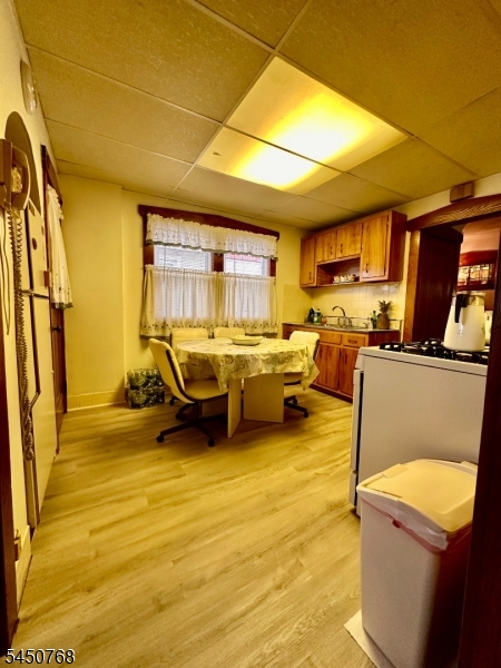 15 Katherine Ave Property Photo 23