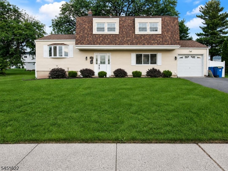 13 Patton Dr Property Photo 1