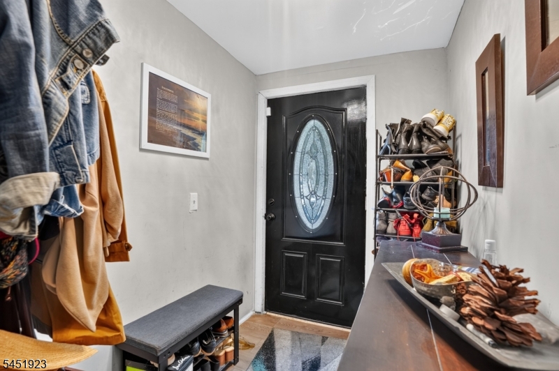 502 Burnside St Property Photo 14