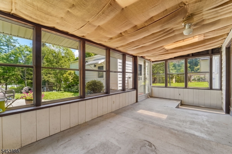 87 Berkshire Ave Property Photo 24