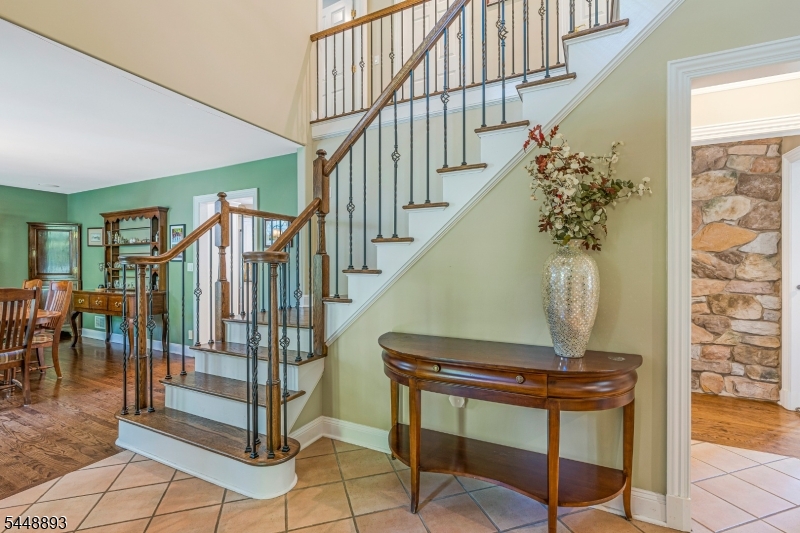 246 Beacon Hill Rd Property Photo 6