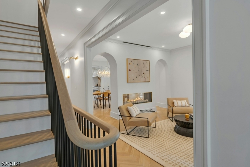 82 Watchung Ave Property Photo 8