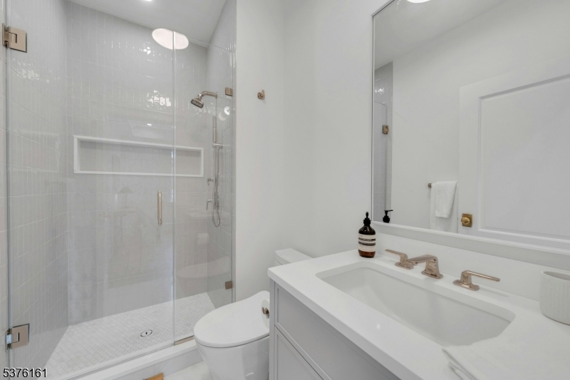 82 Watchung Ave Property Photo 24